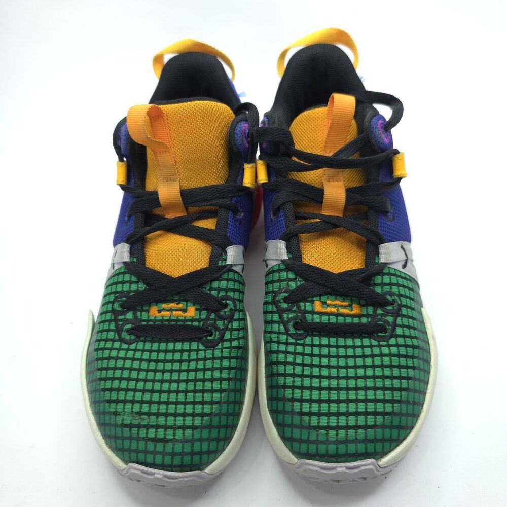 Nike LeBron Witness 4 Mid Multi-Color FQ8170-585 Size 4Y - Picture 2 of 7